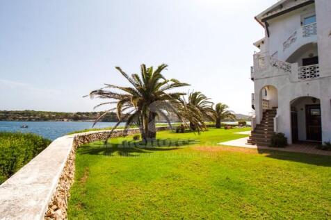 Licensed flat in Sol del Este