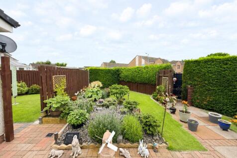 20 A Baxter Court, Heathhall, Dumfries, DG1 3RY - 
