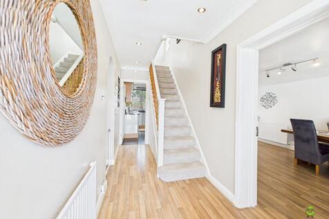 Presented by Clinton at EweMove Bexleyheath and Da