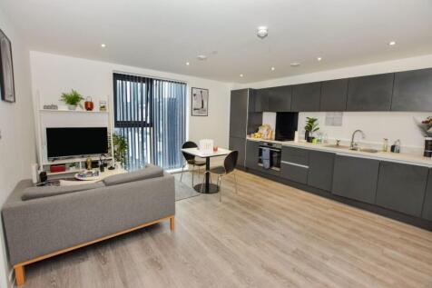 DEPOSIT FREE OPTION AVAILABLE | AVAILABLE 27TH JULY | FULLY FURNSIHED | 24HR CONCIERGE | RESIDENTS GYM | BILLS PACKAGE AVAILABLE FOR STUDENTS AT ADDITIONAL COST | Downtown is a modern development occu