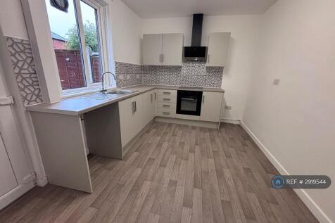 St Kilda Avenue, Bolton, BL4 photo 4
