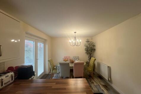 Shortridge Drive, Coventry, CV6 photo 3