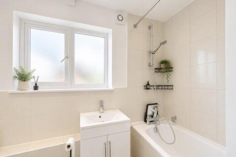Rodgers Close, Borehamwood photo 3