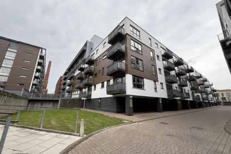 Manchester, M4 - property photo