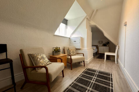 Flat 8 12 The Avenue, Newmarket, Suffolk photo 4
