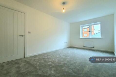 Baird Close, Wellesley, Aldershot, GU11 photo 5