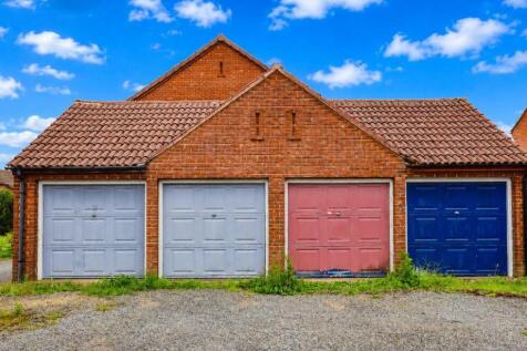 Garage.JPG
