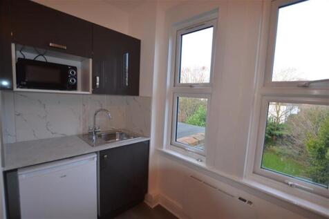 Hermon Hill, Wanstead, E11 photo 3