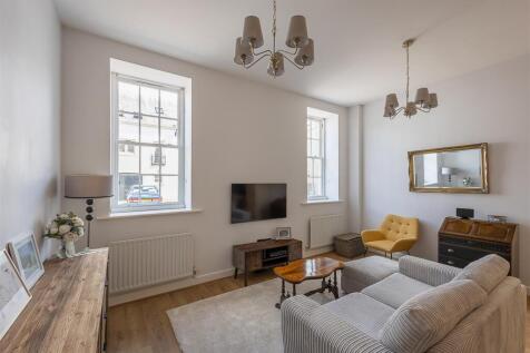 Open Plan Reception