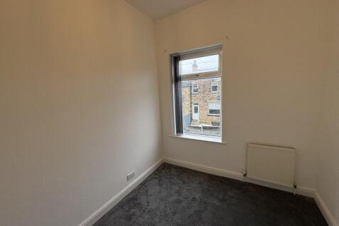 Industrial Avenue, Birstall photo 3