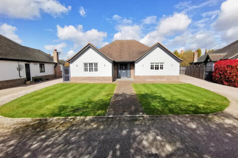 4 Bedroom Bungalow for Sale