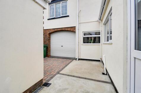 EXTERNAL CARPORT/GARAGE