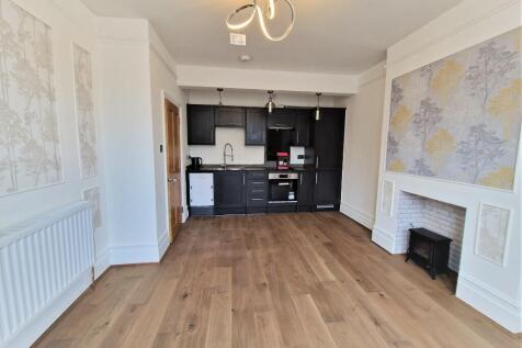 Stanhope Road, St. Albans, Hertfordshire, AL1 photo 3