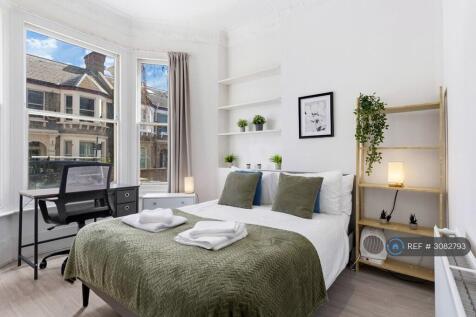 Tremadoc Road, London, SW4 photo 5