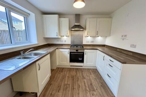 Heol Mathews, Coity, Bridgend, CF35 6JU photo 3