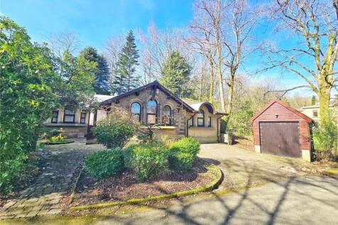 Gate House &amp; Garage