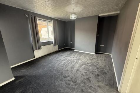 Newstead Drive, Fitzwilliam, Pontefract, West Yorkshire, WF9 photo 5