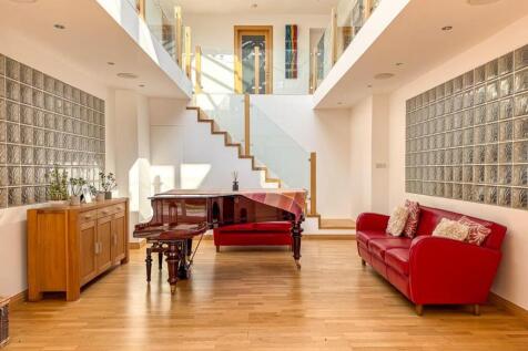 Kerin, Baldrine (8).jpg