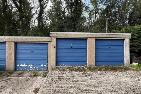 Garage 7