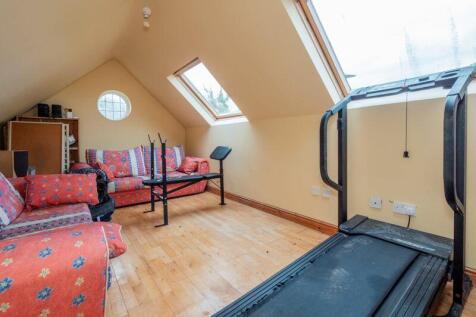 Gym/Office2 or Bed 5 ?