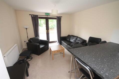 24 Oswald Court, Durham City photo 3