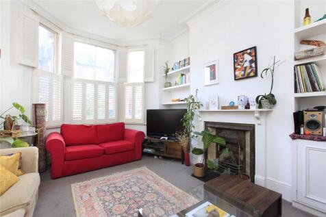 property in Brayburne Avenue, 
Clapham, SW4