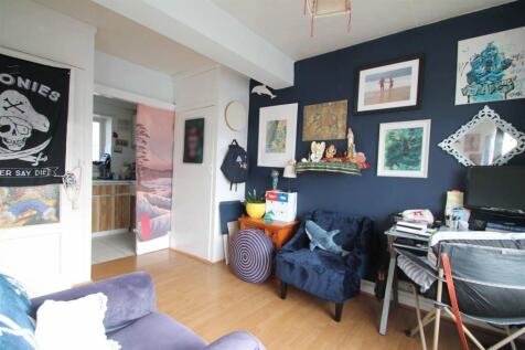 Studio Room