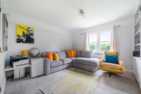 1383929-16-692473...