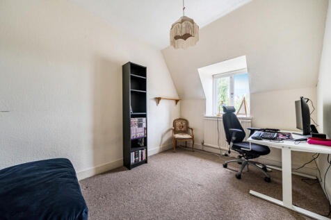 1348356-5-68b98fa...