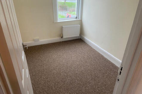 Front bedroom (single)