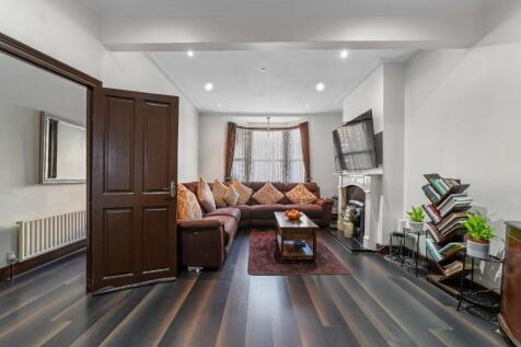 Through Lounge