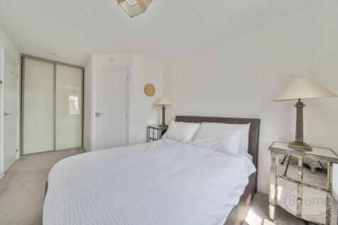 b8bd215c-68b6-462...