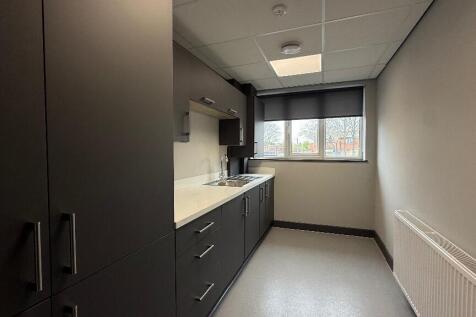 Serviced Office to rent Image 8