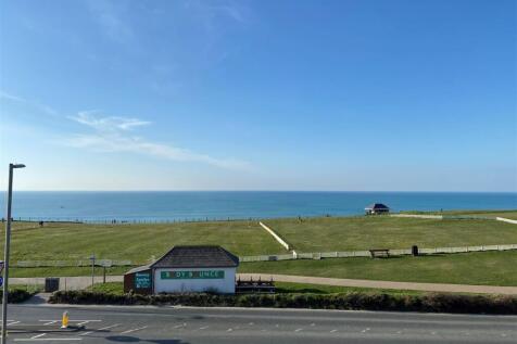 4 Whitewater Apartments View