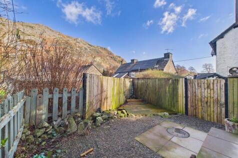 CAM03270G0-PR0140-STILL003.jpg