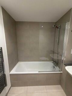 Flat 501, 1 Lampton Road, Hounslow, TW3 1GE, United Kingdom photo 5