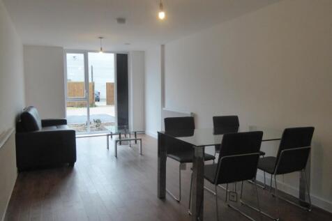 Living/Dining Area