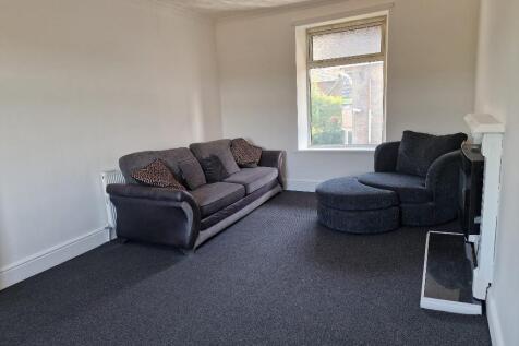 Sheffield House Commrcial street, Pengum, Blackwood, NP12 3UA photo 3