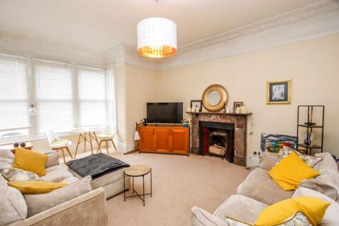 Lounge/Diner Ground Floor Flat