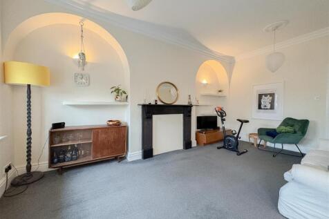 Kitchen / Living Room