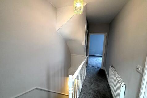Hillside Terrace, Yeovil photo 5
