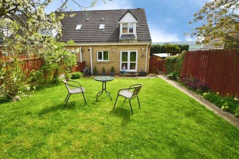 3869adff-Garden 2...