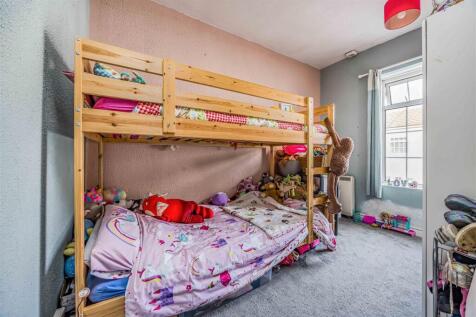 153 Landguard Road, Southsea-Small-PorticoMarketin