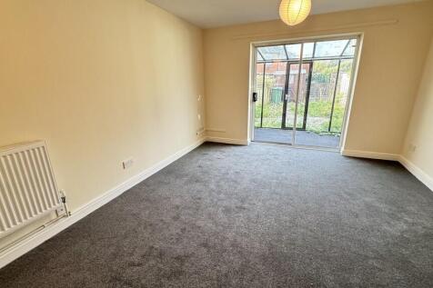 The Grove, Warminster photo 3
