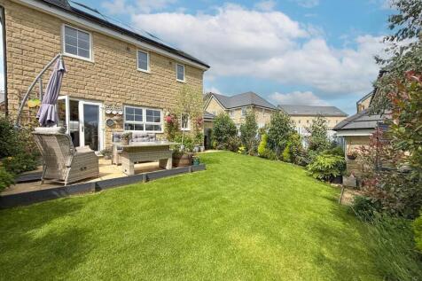 3 bed detached property, Silsden