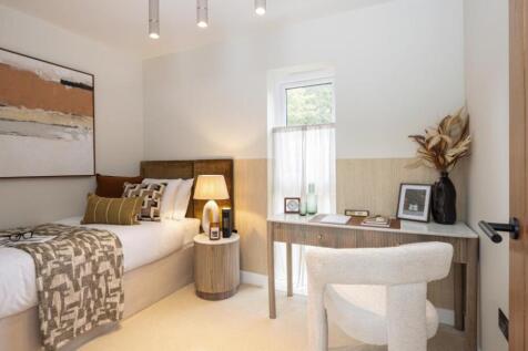 Dandara - The Russetts - The Sycamore, Home 023