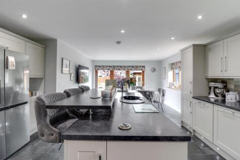 Open Plan Living Dining Kitchen