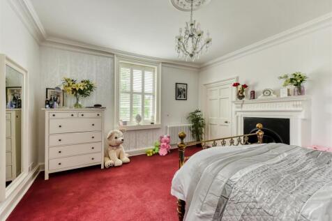 The Dower House-bed4.jpg