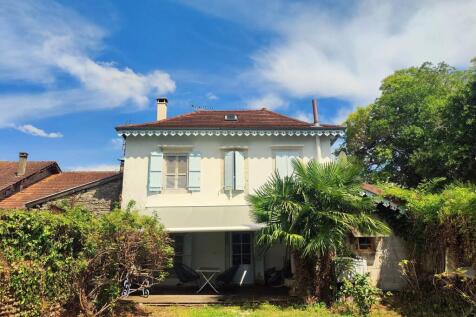 Property Image 1