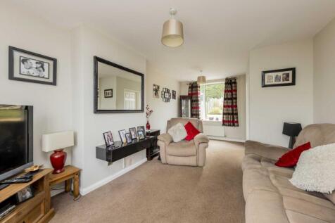 Warwick Avenue, Newcastle, ST5 photo 3